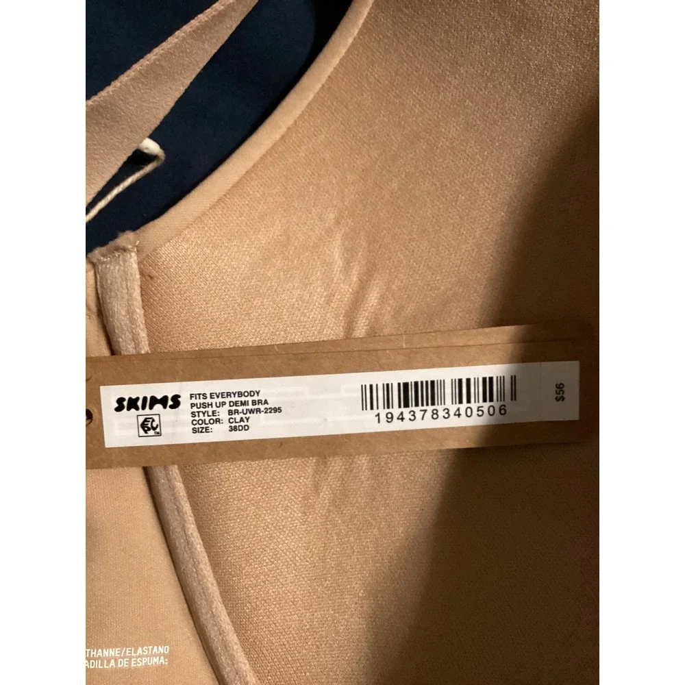SKIMS Fits Everybody Push Up Demi Bra Clay Beige BR-UWR-2295 38DD NWT - Picture 5 of 5